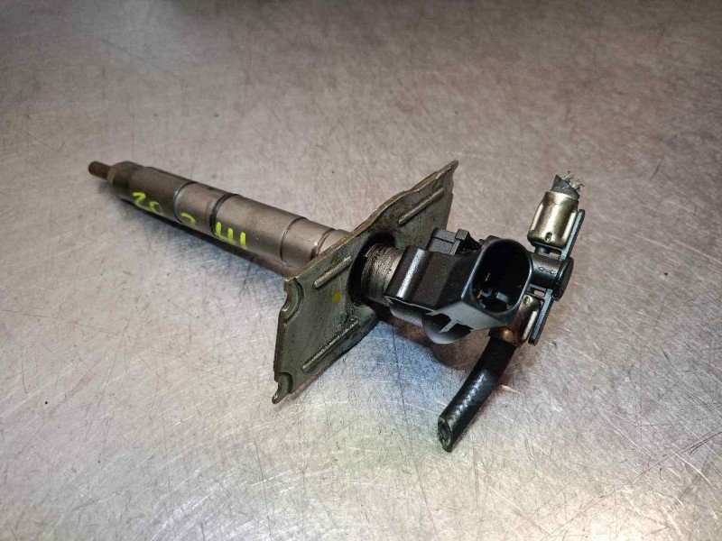 Recambio de inyector para audi a6 berlina (4f2) 3.0 v6 24v tdi referencia OEM IAM 059130277Q  