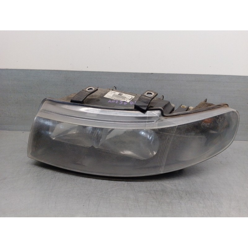 Recambio de faro izquierdo para seat leon (1m1) 1.9 tdi referencia OEM IAM 1M1941015  5 PUERTAS