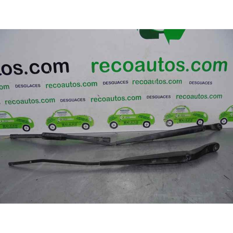 Recambio de brazo limpia delantero derecho para renault megane iii coupe dynamique referencia OEM IAM 288866482R  