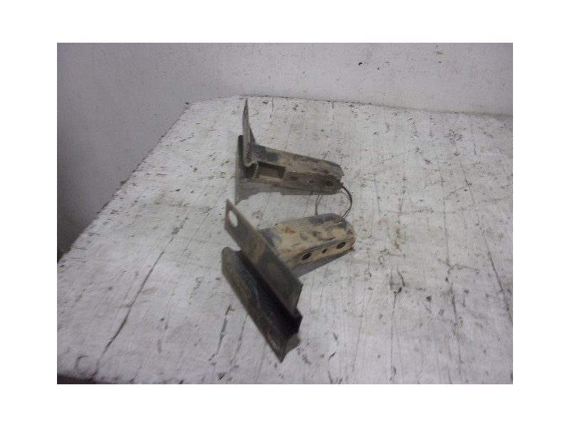 Recambio de refuerzo paragolpes trasero para audi a6 berlina (c4) 2.8 quattro referencia OEM IAM   