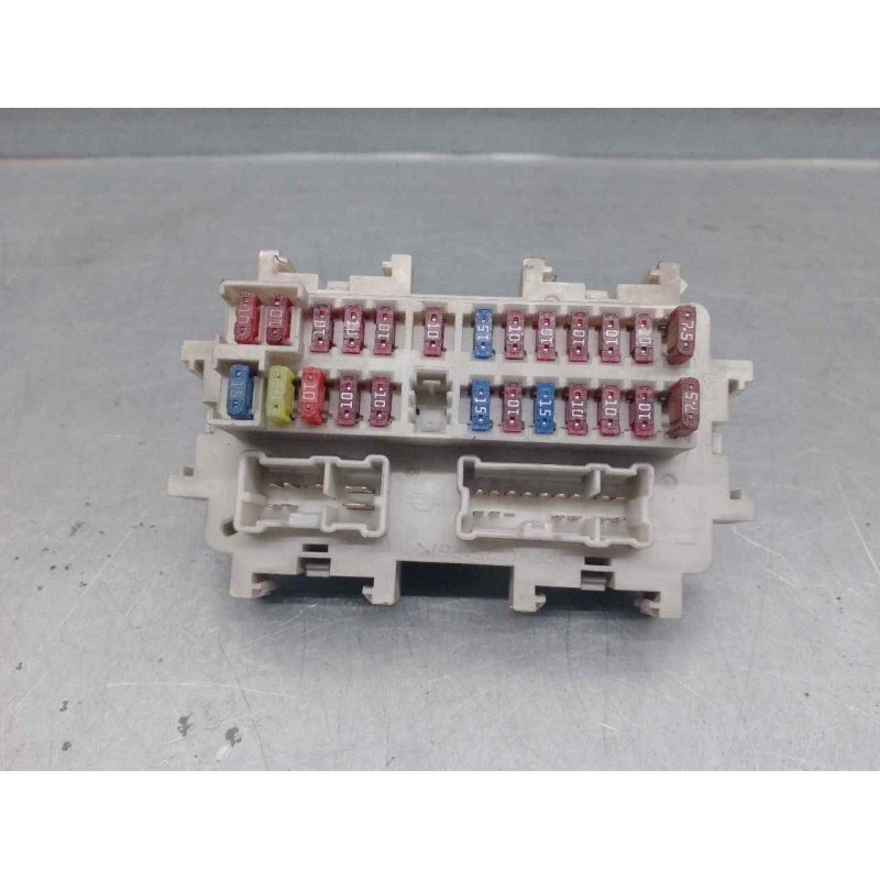 Recambio de caja reles / fusibles para nissan navara pick-up (d40m) 2.5 dci diesel cat referencia OEM IAM 24350EA00A 