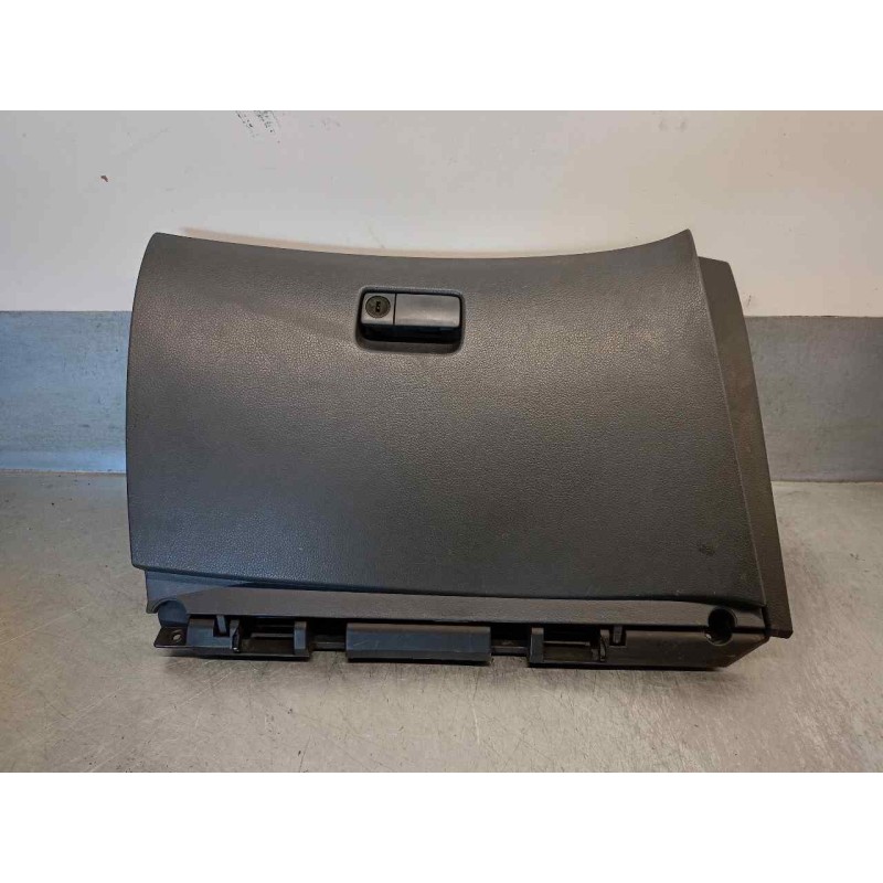 Recambio de guantera para nissan primera berlina (p12) 1.6 cat referencia OEM IAM 68520AV600  