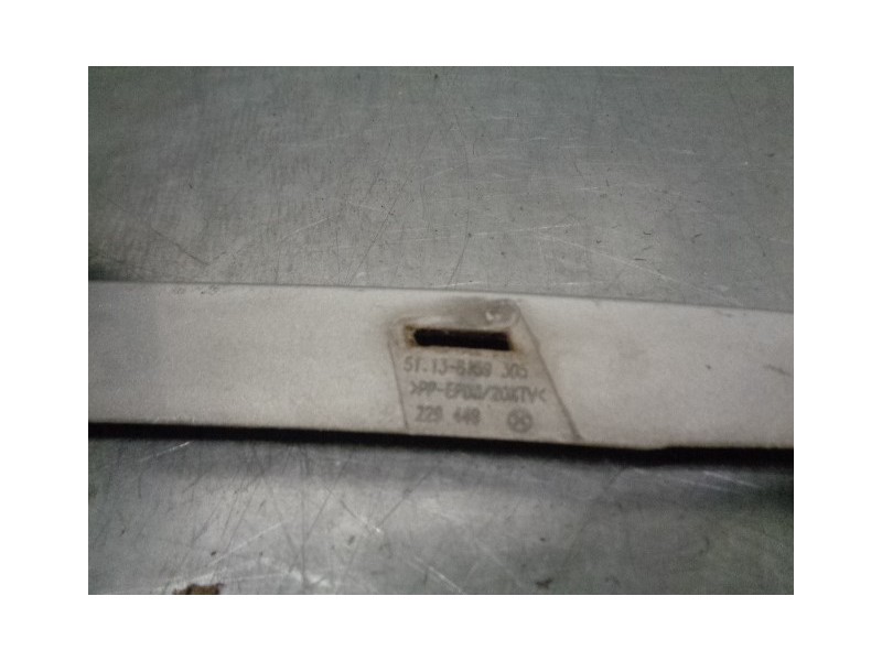 Recambio de cerquillo faro para bmw serie 5 berlina (e39) 3.0 24v turbodiesel cat referencia OEM IAM 51138159305  