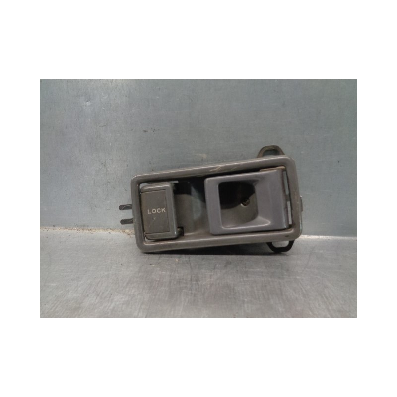 Recambio de maneta interior delantera derecha para daihatsu rocky todoterreno referencia OEM IAM 6920516020630  3 PUERTAS