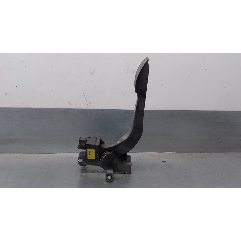 Recambio de potenciometro pedal para iveco daily caja cerrada (2006 =>) 2.3 diesel cat referencia OEM IAM 504061734 0281002632 B