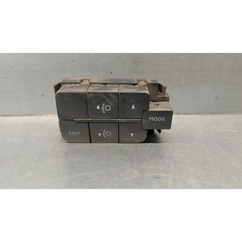 Recambio de mando luces salpicadero para iveco daily caja cerrada (2006 =>) 2.3 diesel cat referencia OEM IAM 69500781 B569 BITR