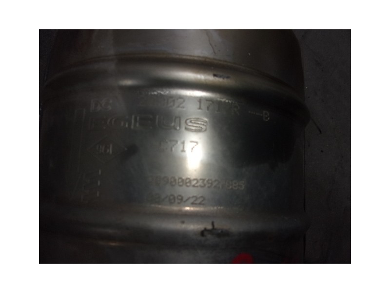Recambio de tubo escape trasero para dacia sandero 0.9 tce cat referencia OEM IAM  201005993R 208021717R