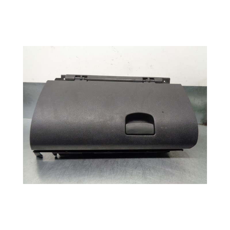 Recambio de guantera para subaru legacy kombi/outback b14 2.0 diesel cat referencia OEM IAM 66208AJ010  