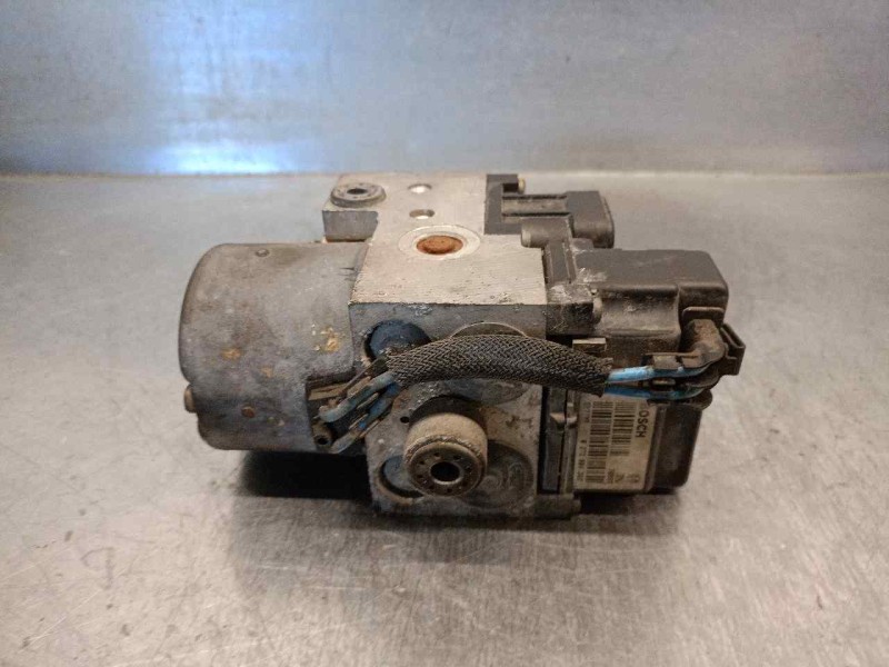 Recambio de abs para opel zafira a elegance referencia OEM IAM 90581417 0265216651 BOSCH
