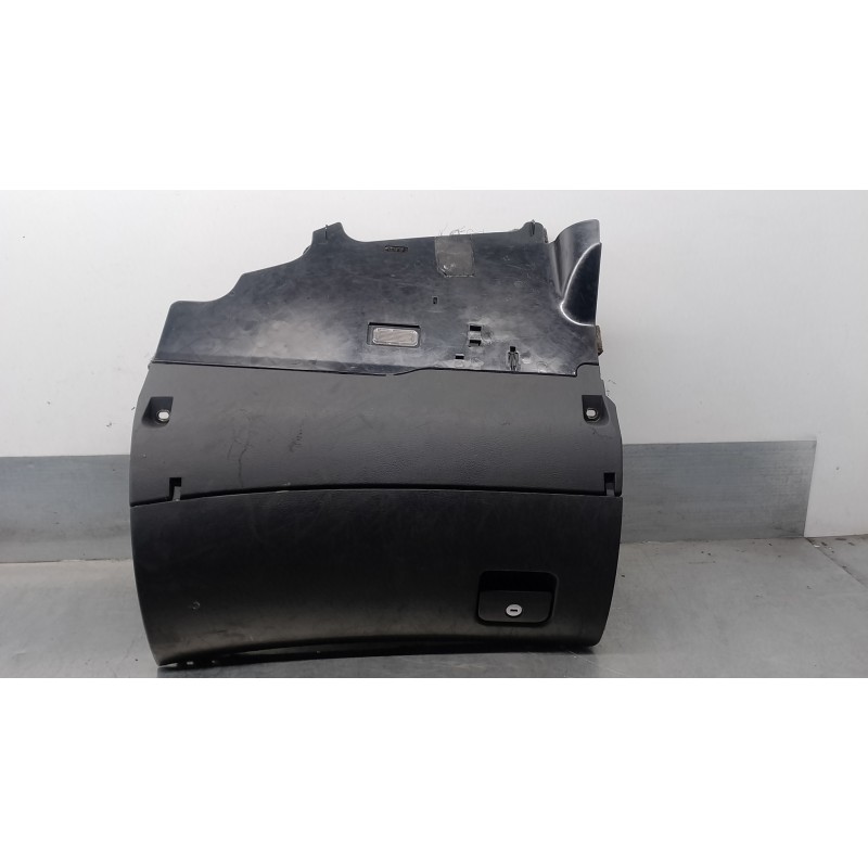 Recambio de guantera para audi a6 avant (4b5) 2.4 v6 30v cat (bdv) referencia OEM IAM 4B1857035AD  