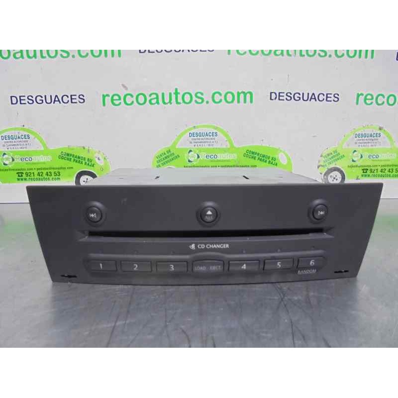 Recambio de sistema audio / radio cd para renault megane ii classic berlina 2.0 referencia OEM IAM 8200485082  