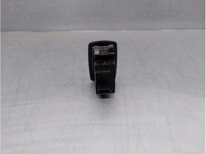 Recambio de mando elevalunas trasero derecho para bmw x5 (e70) 3.0 turbodiesel cat referencia OEM IAM 6945874 15939900 