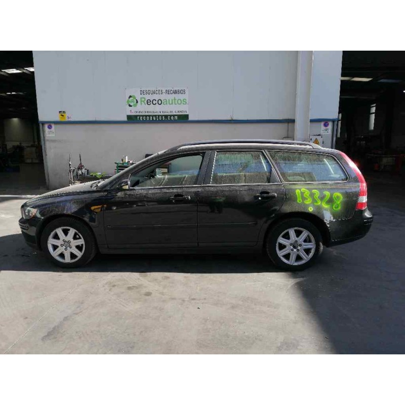 volvo v50 familiar del año 2004