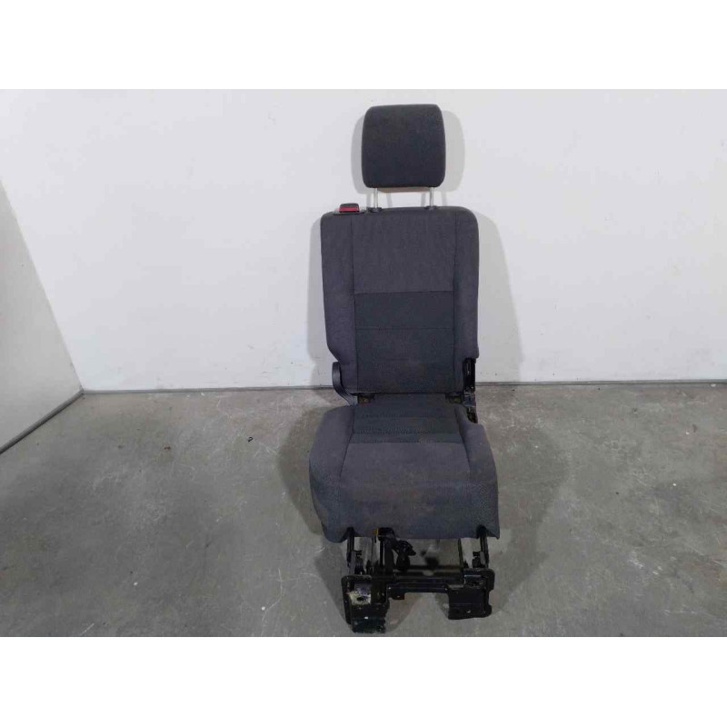Recambio de asientos trasero derecho para land rover discovery 2.7 td v6 cat referencia OEM IAM HVB500200 