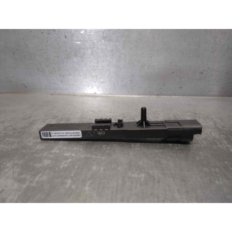 Recambio de antena para citroen c4 grand picasso 1.2 12v e-thp referencia OEM IAM 9672409080  