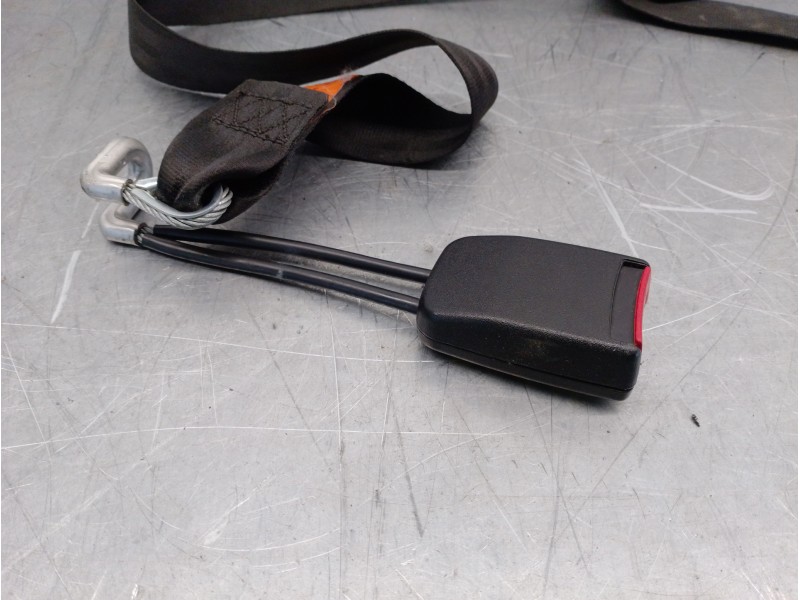 Recambio de cinturon seguridad trasero central para seat ibiza (6k1) 1.4 referencia OEM IAM 867857713B  5 PUERTAS