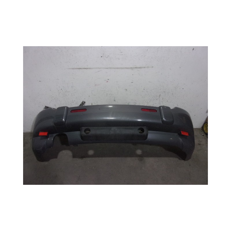 Recambio de paragolpes trasero para chevrolet hhr 2.4 16v referencia OEM IAM 15276663 GRIS OSCURO 5 PUERTAS