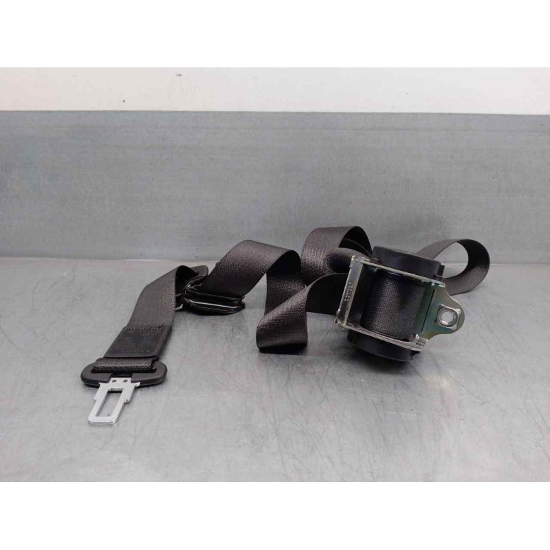 Recambio de cinturon seguridad trasero central para opel zafira tourer 1.6 cdti dpf referencia OEM IAM 13251552 