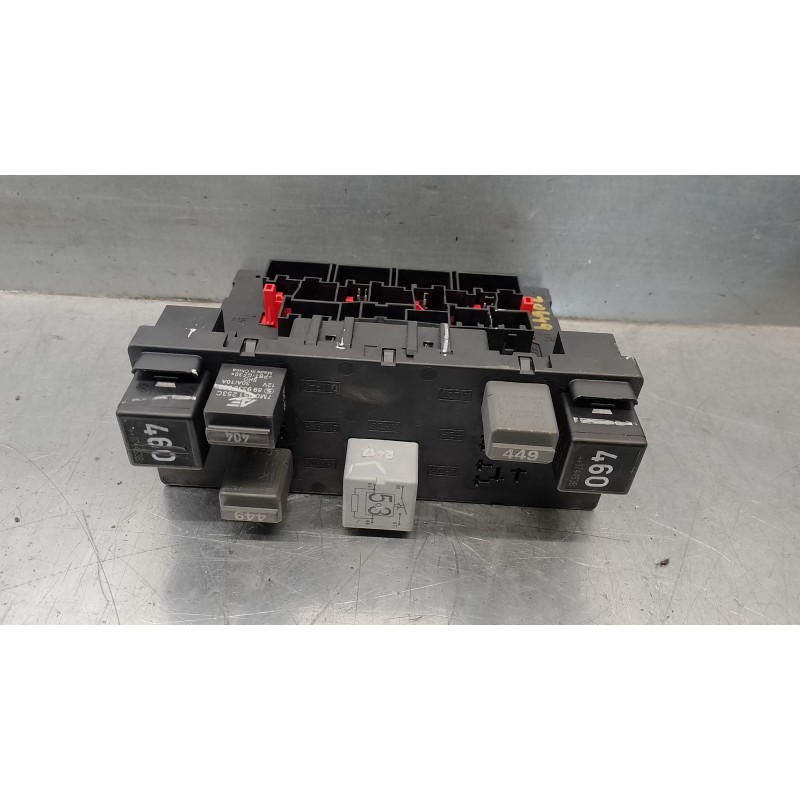 Recambio de caja reles / fusibles para volkswagen jetta (1k2) 2.0 tdi referencia OEM IAM 3C0937049AJ F005V00661 BOSCH