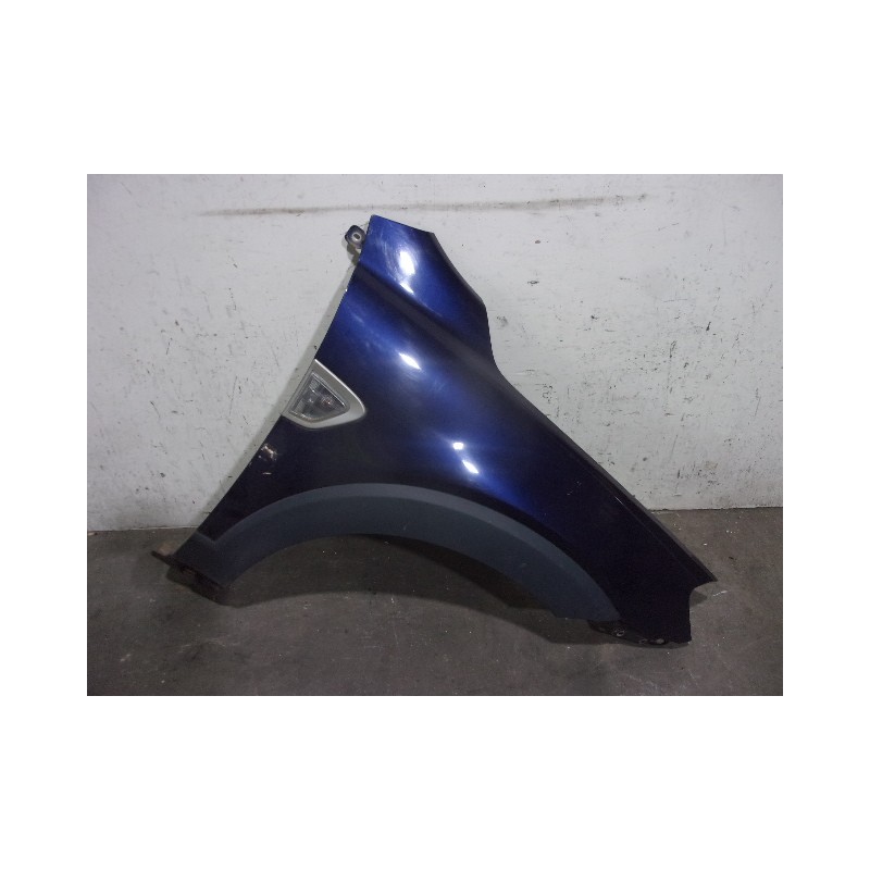 Recambio de aleta delantera derecha para chevrolet captiva 2.4 cat referencia OEM IAM 96624396 AZUL 