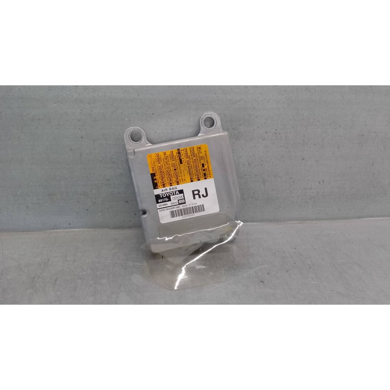 Recambio de centralita airbag para toyota yaris 1.0 cat referencia OEM IAM 891700D590 2310009920 