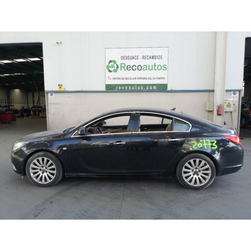 opel insignia berlina del año 2010