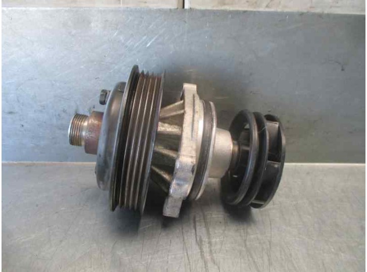 Recambio de bomba agua para bmw serie 5 berlina (e34) 2.5 turbodiesel cat referencia OEM IAM 2243682 