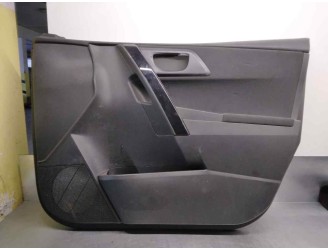 Recambio de guarnecido puerta delantera derecha para toyota auris 1.2 16v turbo cat referencia OEM IAM 6777702300 5 PUERTASD
