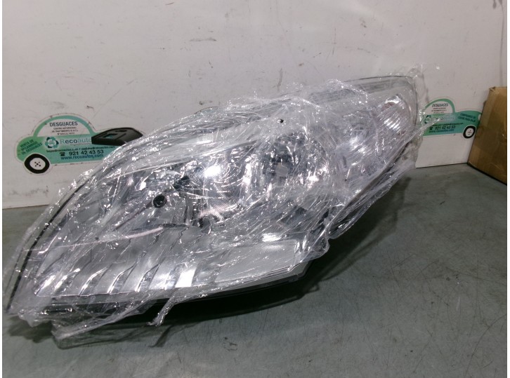 Recambio de faro izquierdo para renault megane iii berlina 5 p referencia OEM IAM   