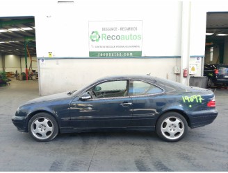 mercedes-benz clase clk (w208) coupe del año 2001