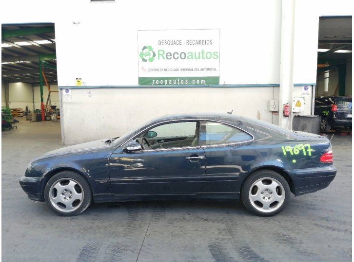 mercedes-benz clase clk (w208) coupe del año 2001