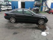 mercedes-benz clase c (w203) berlina del año 2004