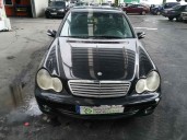 mercedes-benz clase c (w203) berlina del año 2004