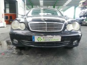 mercedes-benz clase c (w203) berlina del año 2004