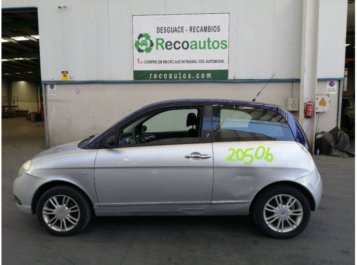 lancia ypsilon (101) del año 2006