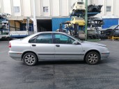 volvo s40 berlina del año 1999