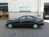 mercedes-benz clase c (w203) berlina del año 2001