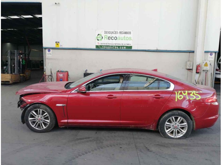 jaguar xf del año 2015