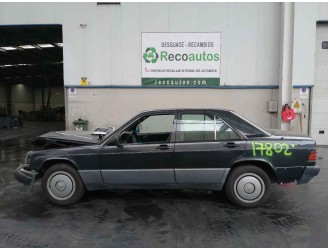 mercedes-benz clase c (w201) berlina del año 1992