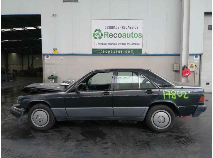 mercedes-benz clase c (w201) berlina del año 1992