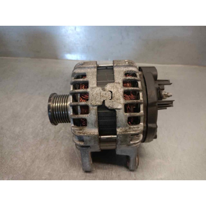 Recambio de alternador para nissan qashqai (j11) 1.2 16v cat referencia OEM IAM 231004BE0BF F000BL0841 BOSCH