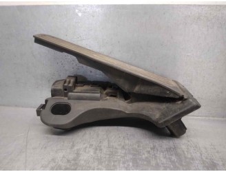 Replacement accelerator pedal for Volkswagen Caddy KA/KB (2C) 1.6 TDI OEM IAM reference 2K5721503E 