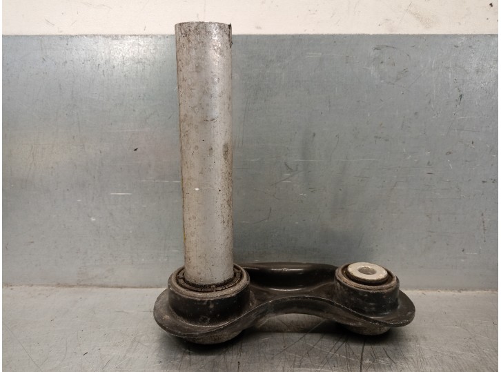 Replacement right rear lower suspension arm for BMW X5 (E70) 3.0 turbodiesel OEM IAM reference 33326774476 