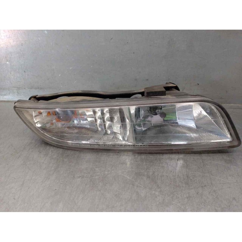 Recambio de faro derecho para ssangyong rexton 2.7 turbodiesel cat referencia OEM IAM 8320208001  5 PUERTAS