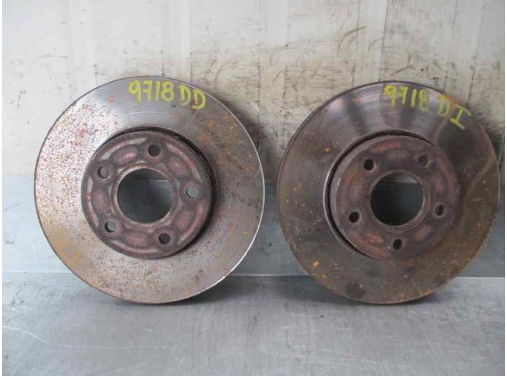 Recambio de disco freno delantero para ford focus lim. (cb4) 1.6 tdci cat referencia OEM IAM 