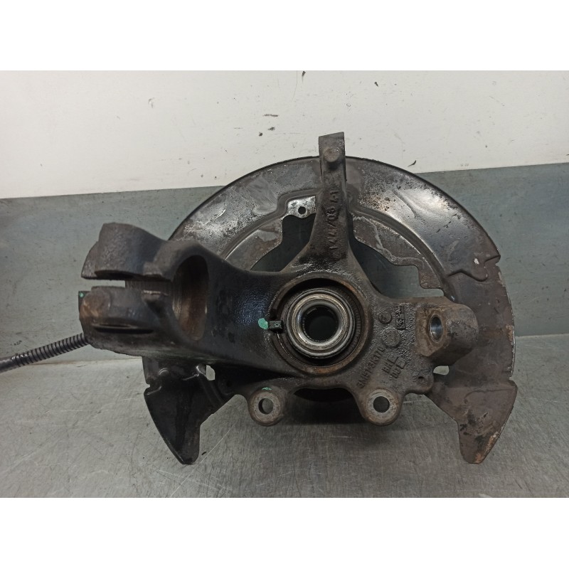 Recambio de mangueta delantera derecha para volvo s40 berlina 2.0 diesel cat referencia OEM IAM 3M513K170  