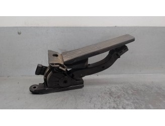 Recambio de pedal acelerador para kia cee´d 1.4 crdi cat referencia OEM IAM 32700A6100  