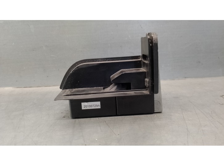 Recambio de molduras traseras para bmw x5 (e70) 3.0 turbodiesel referencia OEM IAM 9928100013 