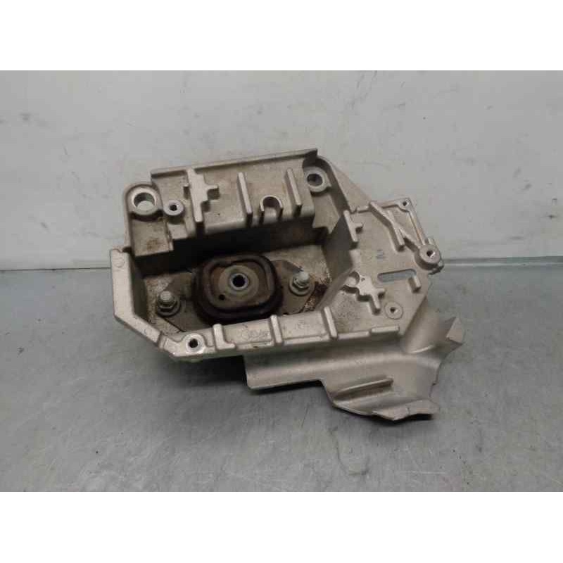 Recambio de soporte cambio para renault clio grandtour 1.2 16v referencia OEM IAM 8200477152  