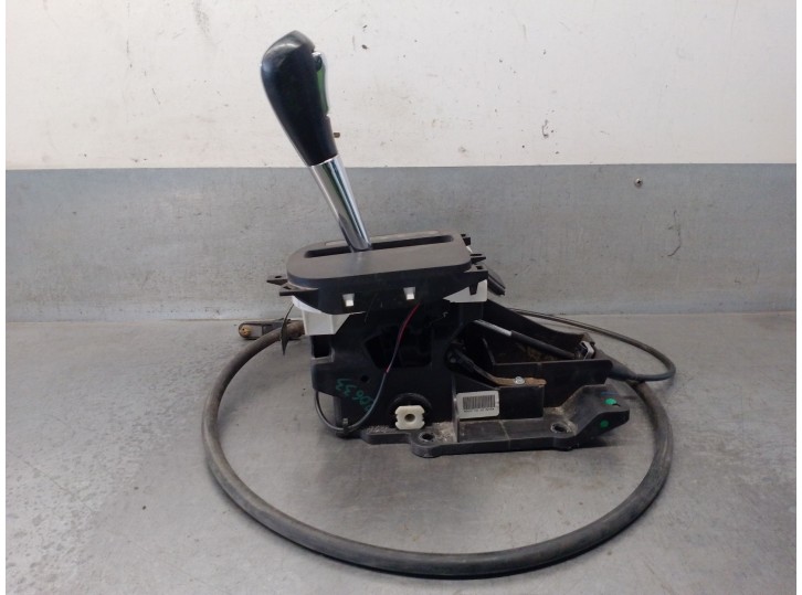 Replacement gear shift lever for Chevrolet HHR 2.4 16V OEM IAM reference 331070075 25864103 GM